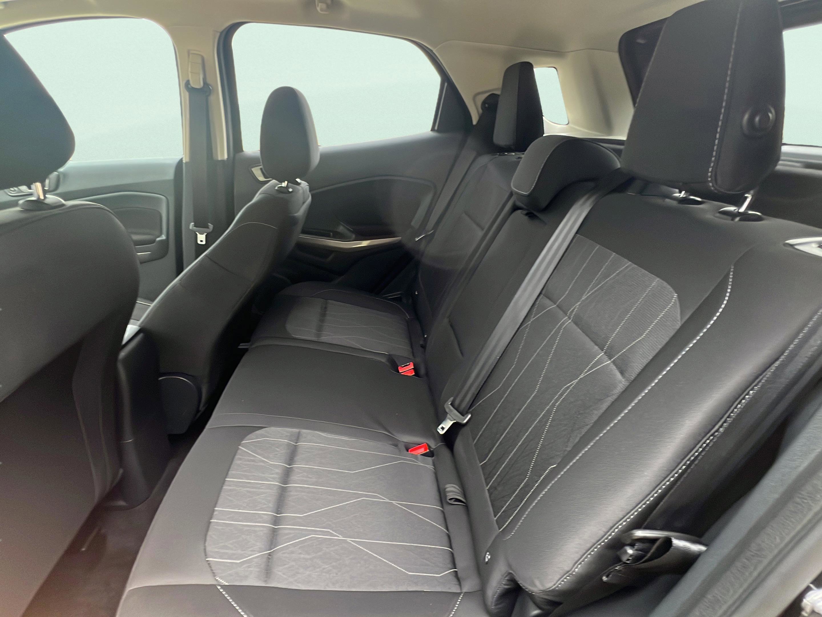 Used 2020 Ford EcoSport SE FWD image 18