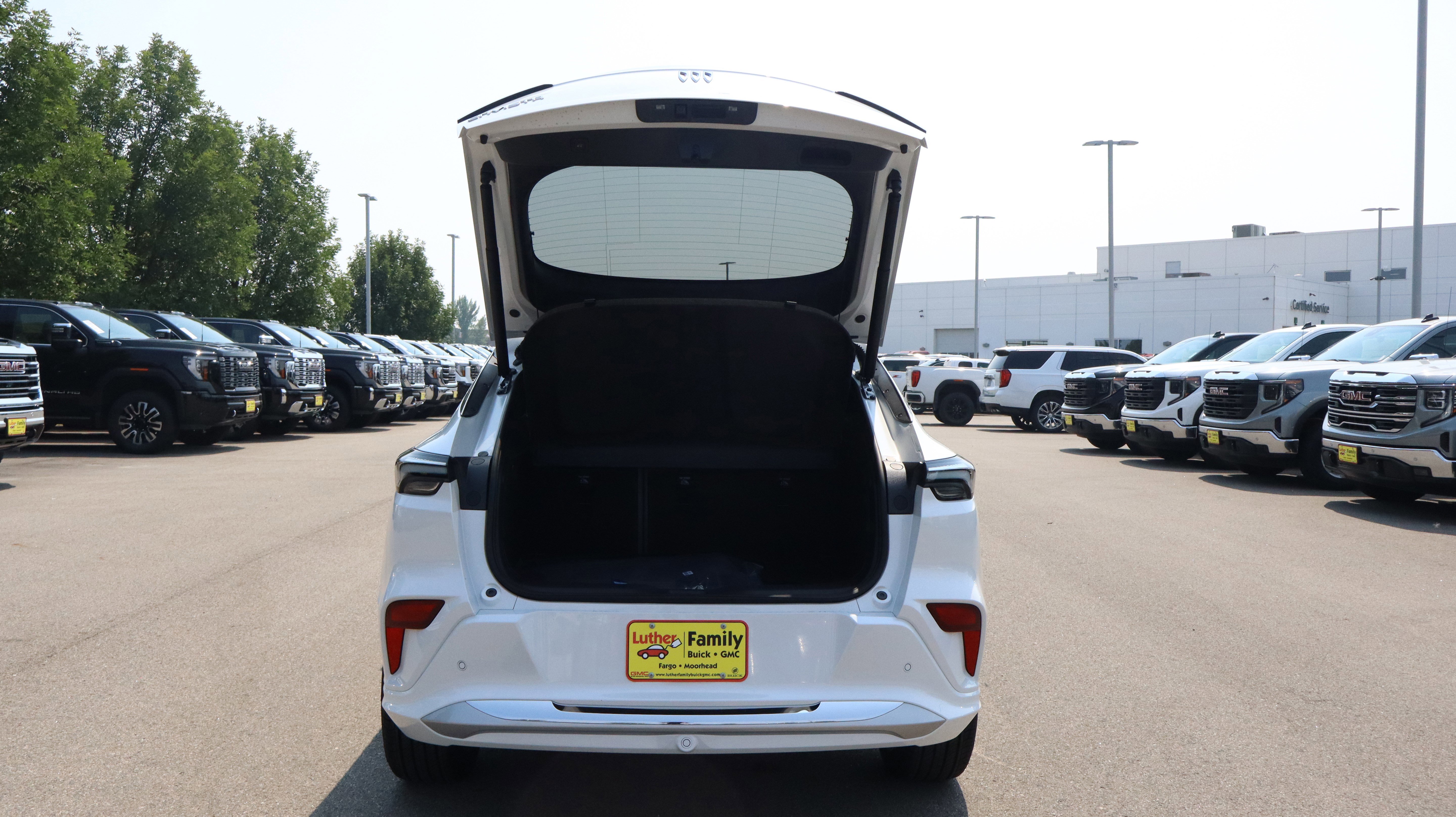 New 2025 Buick Envista Avenir image 16