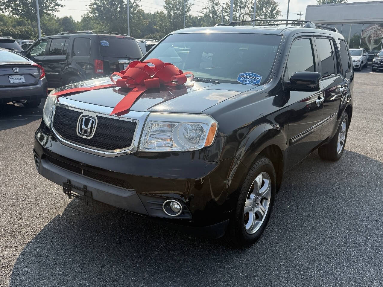 Used 2012 Honda Pilot Touring image 1