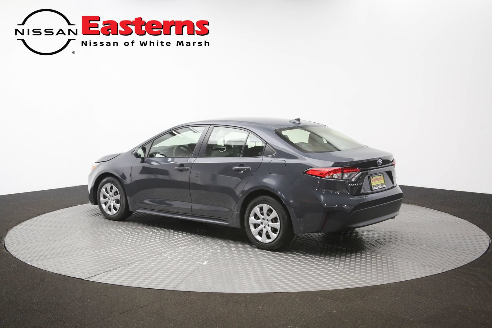 Used 2023 Toyota Corolla LE w/ Carpet Mat Package (TMS) FWD image 94