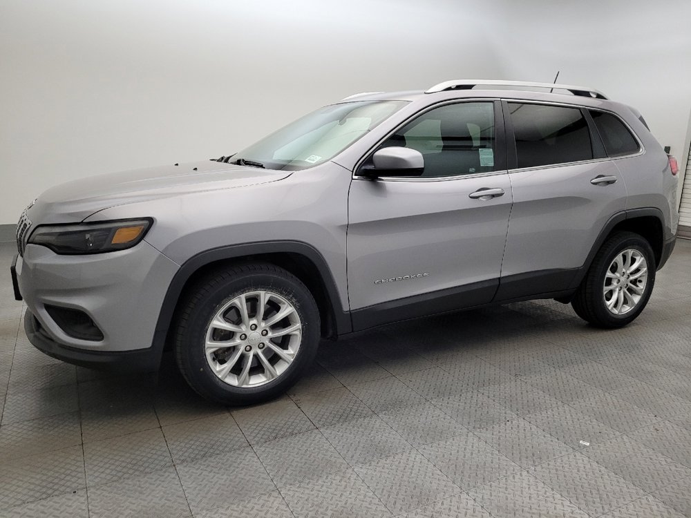Used 2019 Jeep Cherokee Latitude w/ Popular Appearance Group image 2