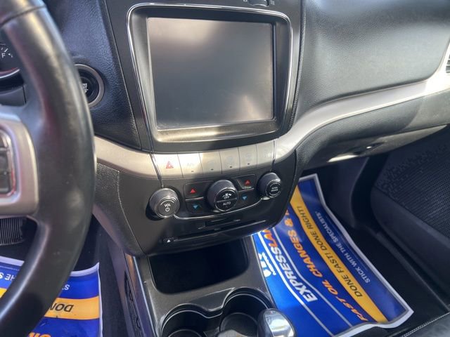 Used 2018 Dodge Journey Crossroad w/ Nav & Sun Group image 16