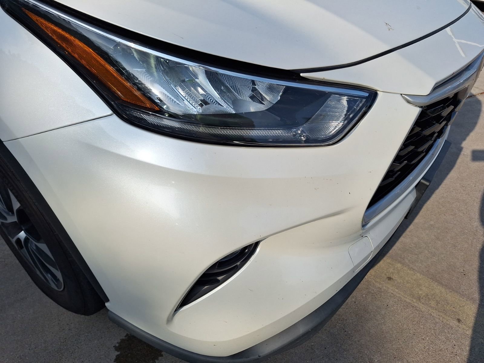 Used 2020 Toyota Highlander XLE FWD image 10