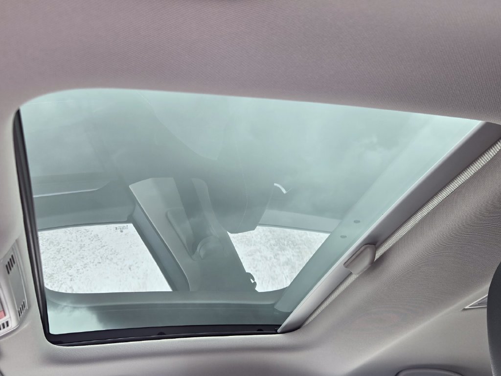 New 2027 Volkswagen Jetta SE FWD image 9