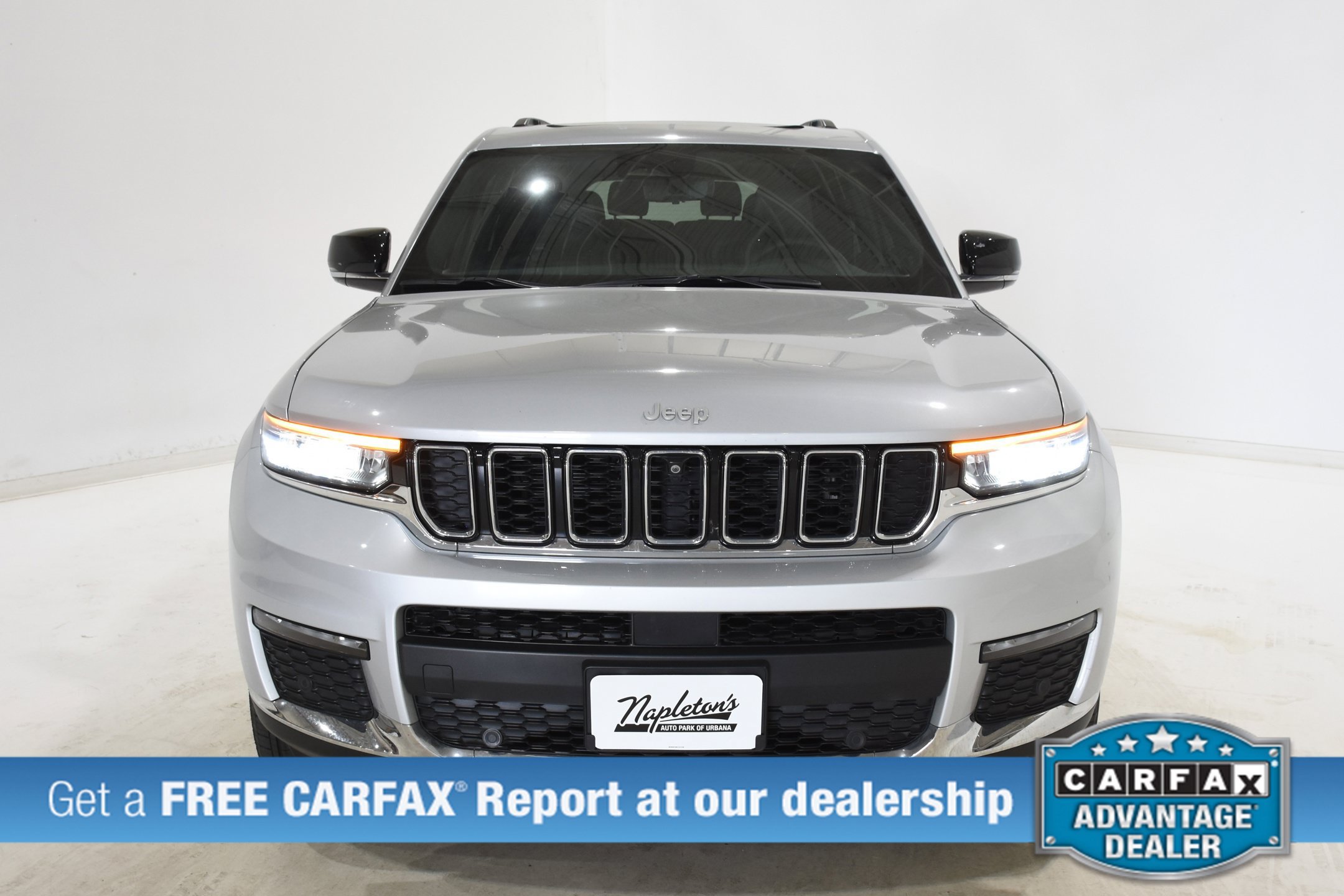 Used 2024 Jeep Grand Cherokee L Limited w/ Luxury Tech Group II AWD/4WD image 2