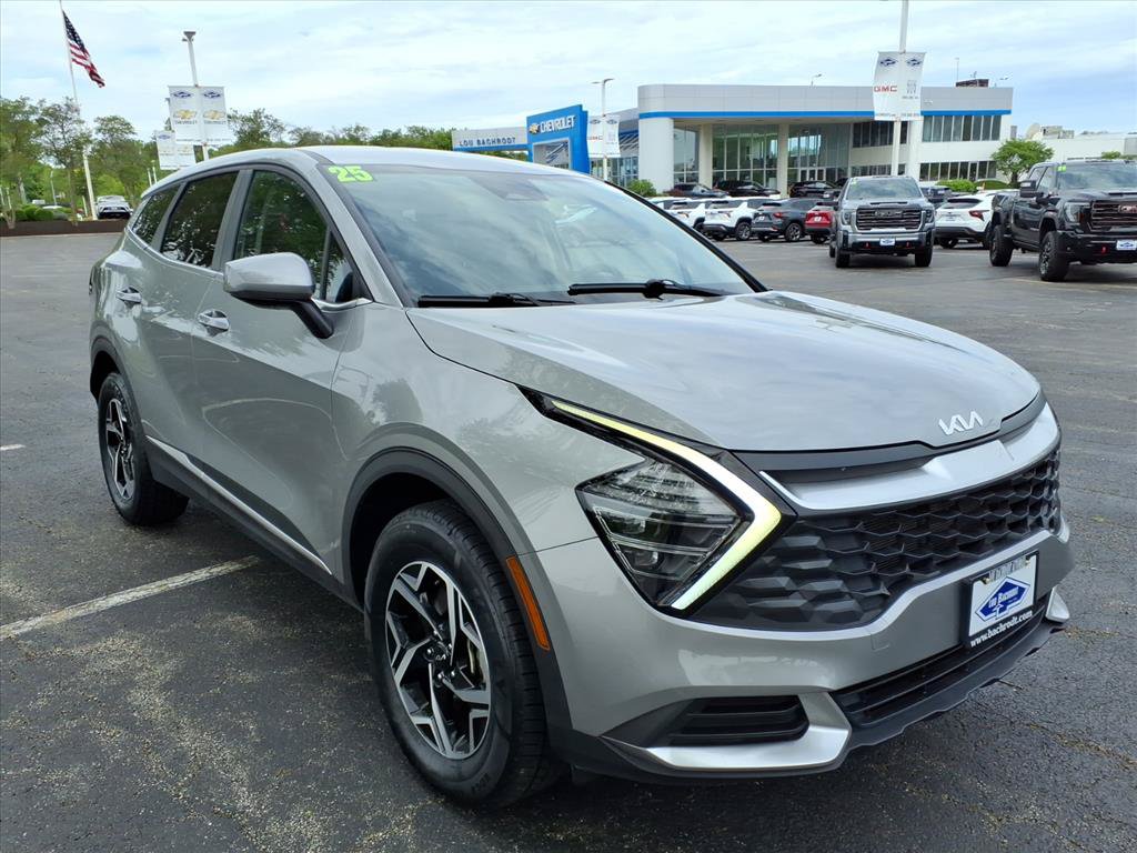 Used 2025 Kia Sportage LX AWD/4WD video 1