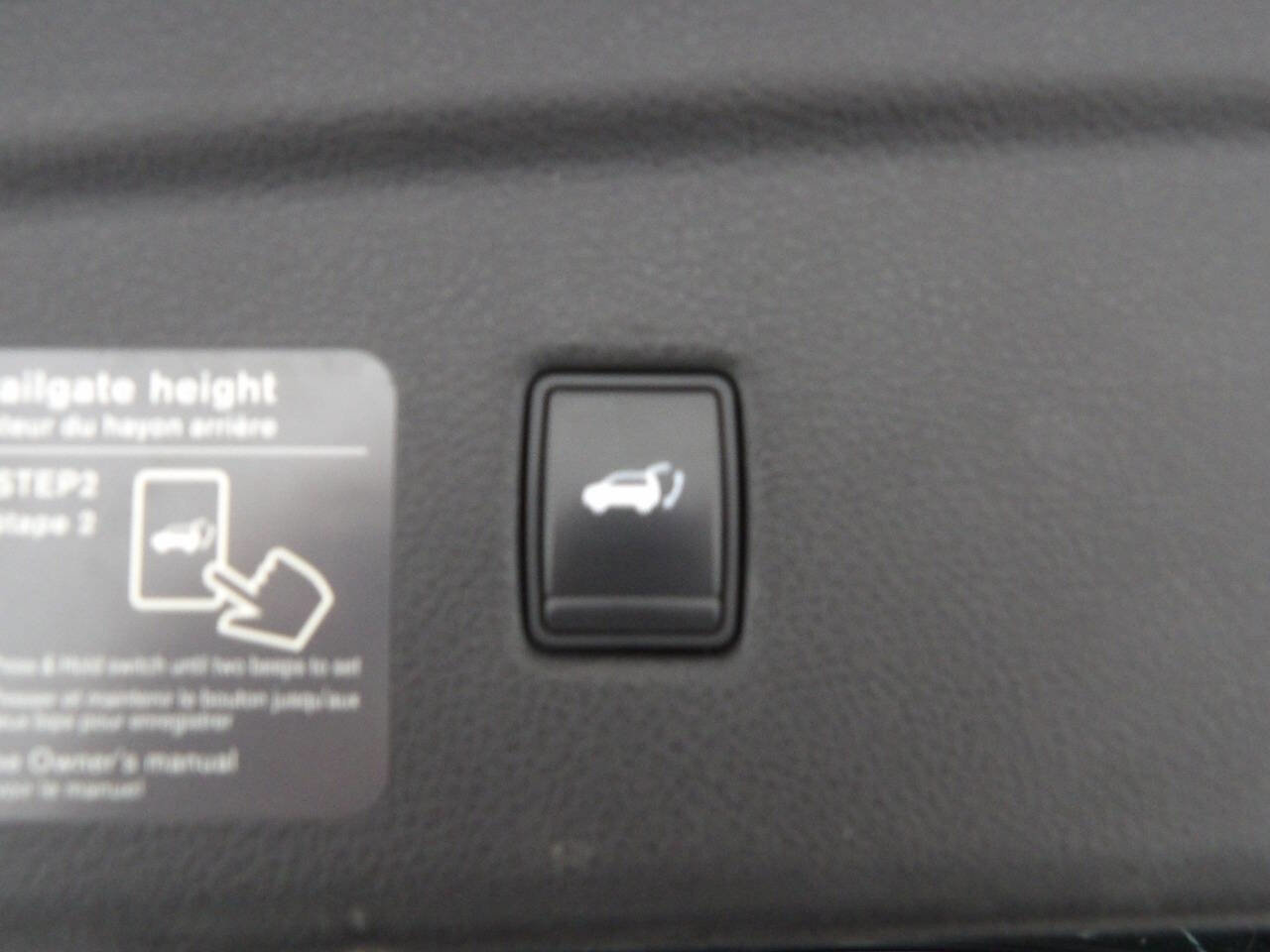 Used 2019 INFINITI QX50 Essential w/ Premium Heat Package image 17