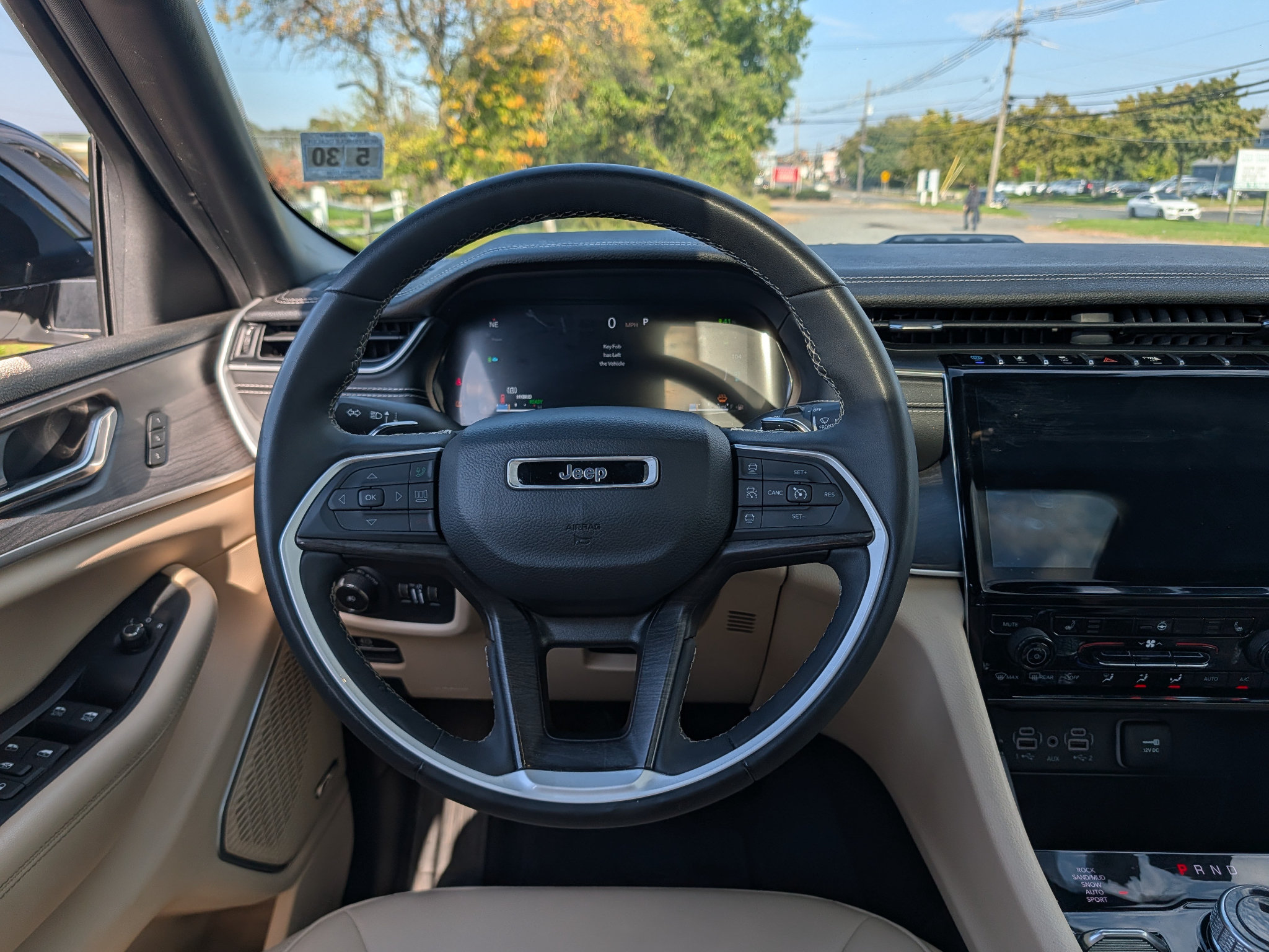 Used 2024 Jeep Grand Cherokee Limited 4xe AWD/4WD image 30