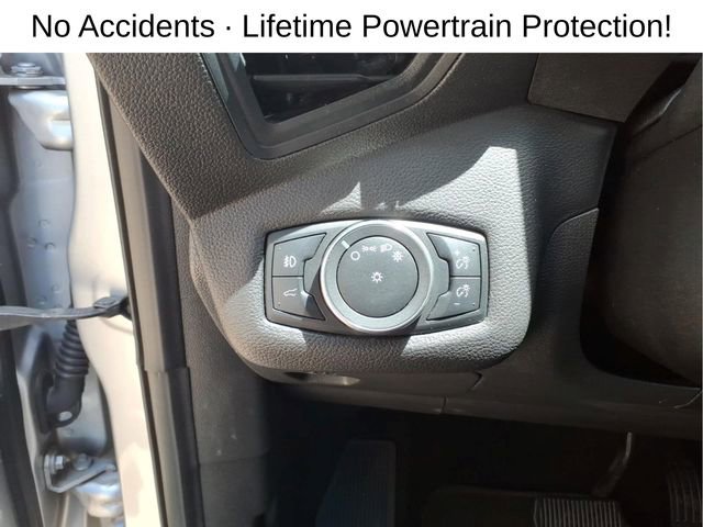 Used 2019 Ford Escape SE FWD image 14