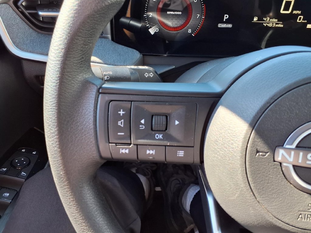 Used 2026 Nissan Kicks SV w/ SV Premium Package FWD image 13