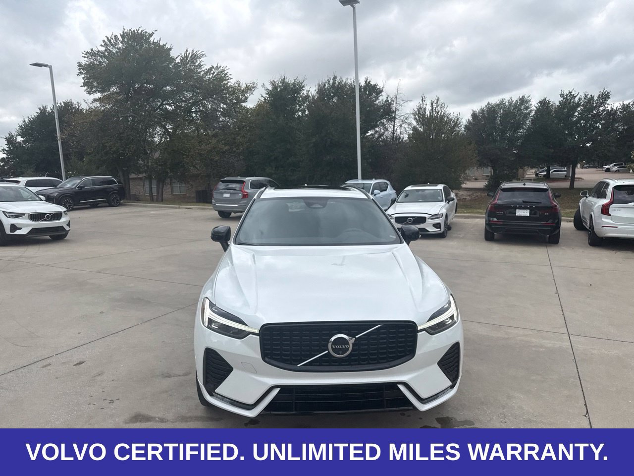 Certified 2024 Volvo XC60 B5 Plus w/ Protection Package Premier AWD/4WD image 4