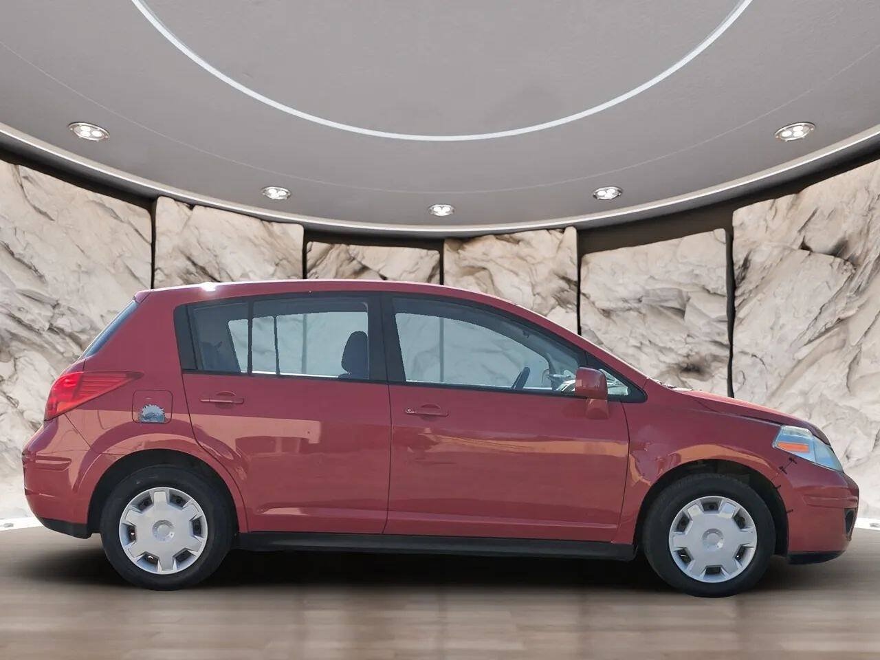 Used 2008 Nissan Versa 1.8 S FWD image 12