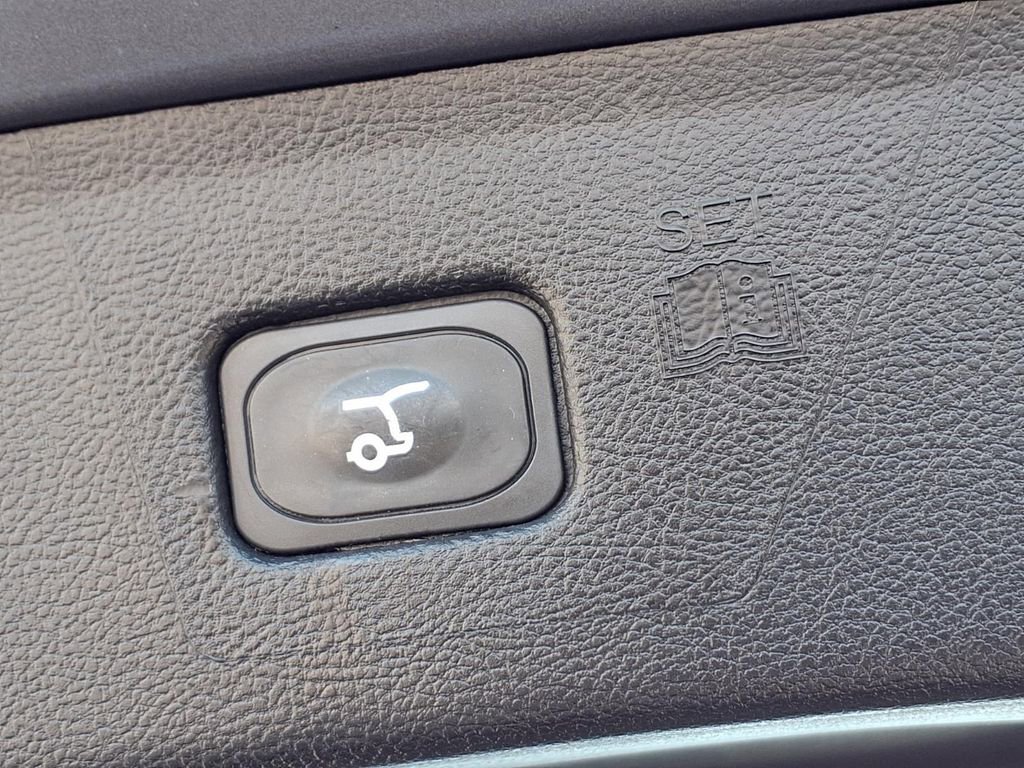 Used 2024 Ford Edge SEL w/ Convenience Package image 30