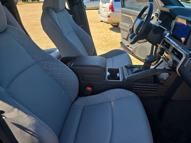Used 2025 Toyota Tacoma SR5 image 10