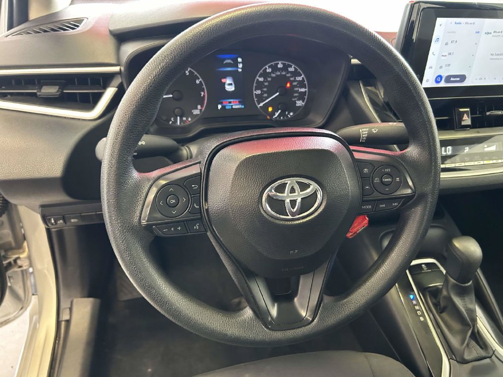 Certified 2025 Toyota Corolla LE FWD image 20