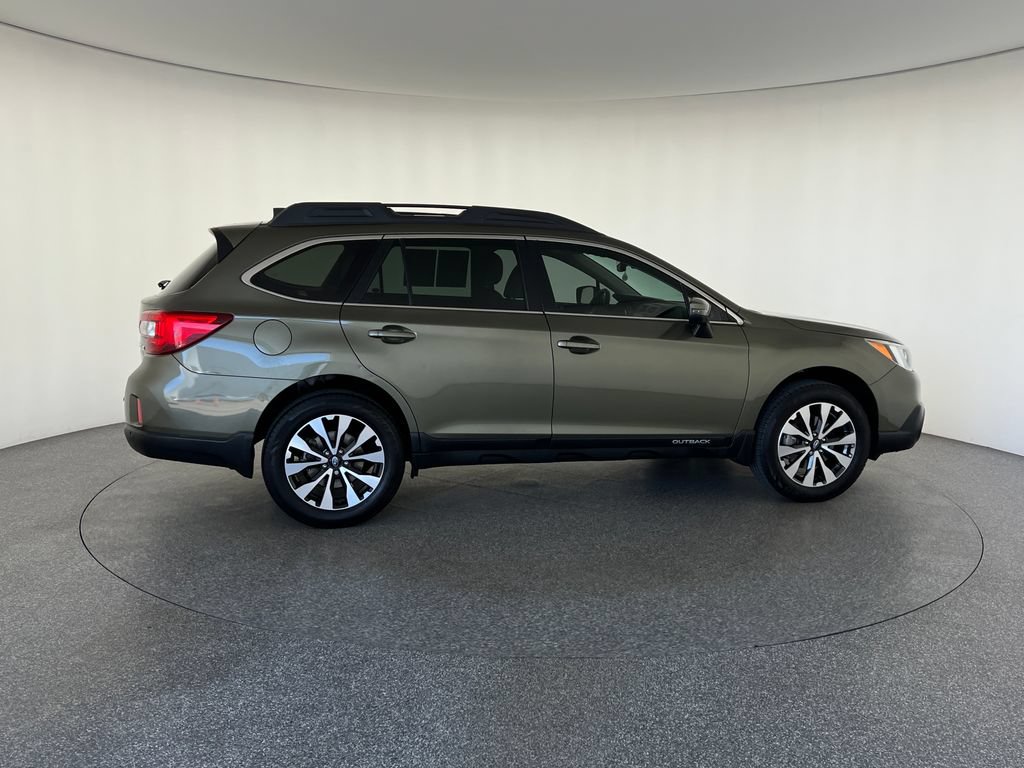 Used 2017 Subaru Outback 2.5i Limited AWD/4WD image 2
