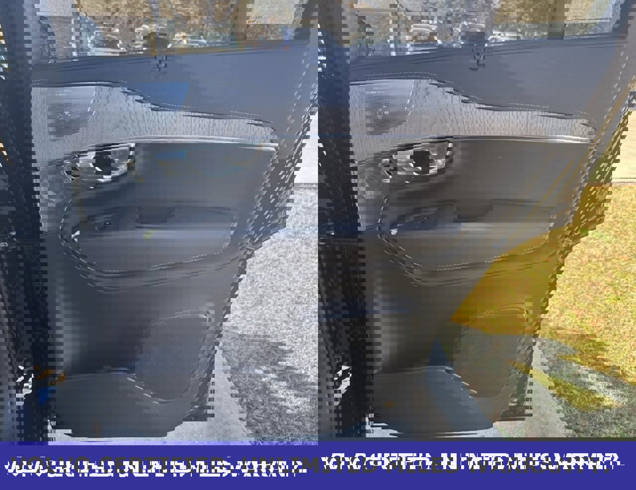 Certified 2024 Volvo XC90 B6 Ultimate w/ Lounge Package image 16