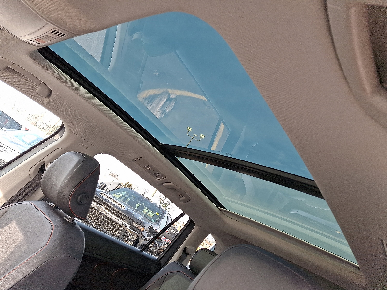 Used 2024 Volkswagen Tiguan Wolfsburg Edition image 16