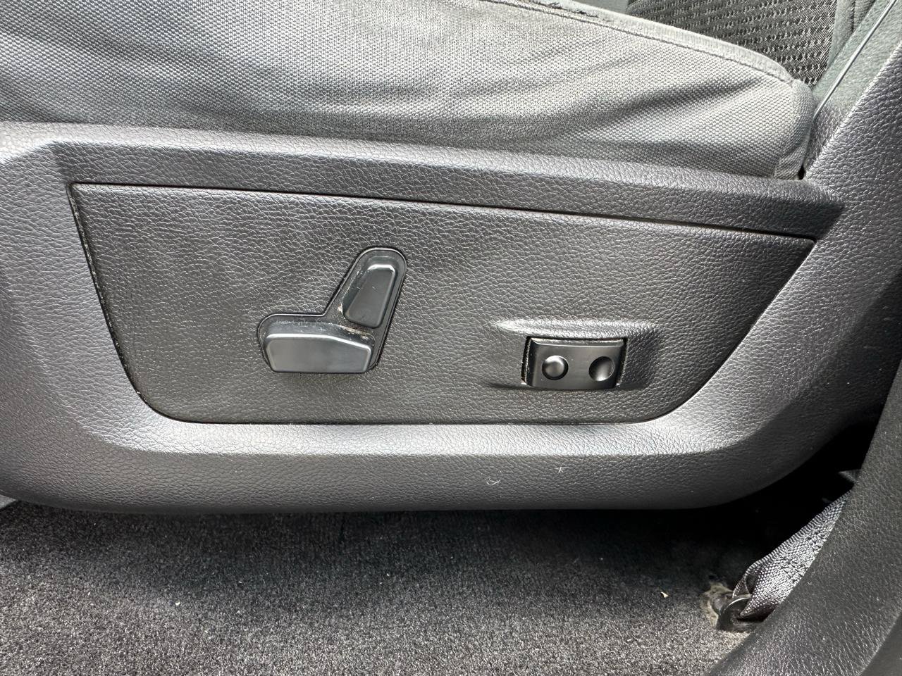 Used 2012 RAM 1500 Express RWD image 16