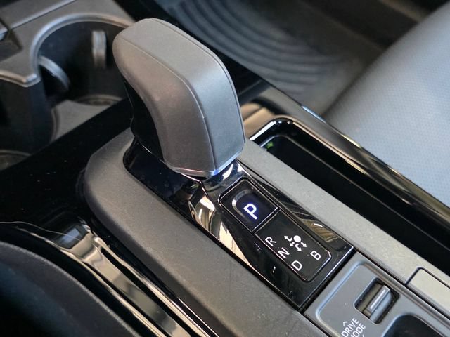 Used 2024 Toyota Prius XLE FWD image 24