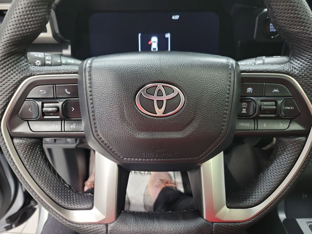 Used 2025 Toyota Tacoma Limited image 3
