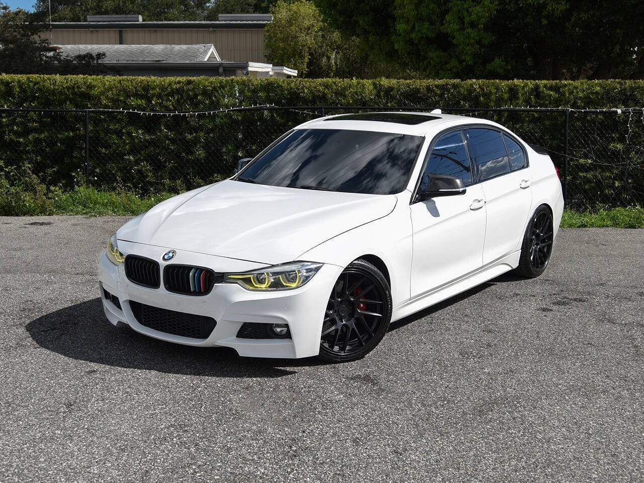 Used 2017 BMW 340i Sedan RWD image 2