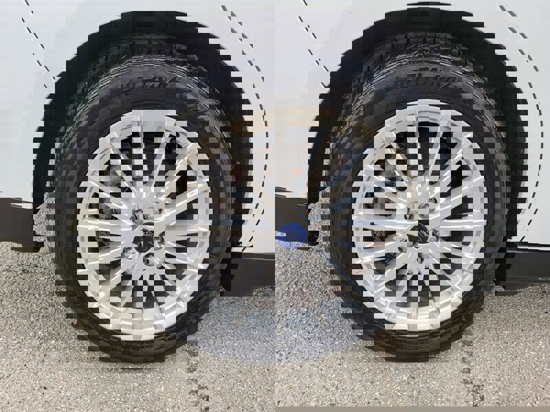 Used 2015 Ford C-MAX SE w/ Interior Protection Package image 32