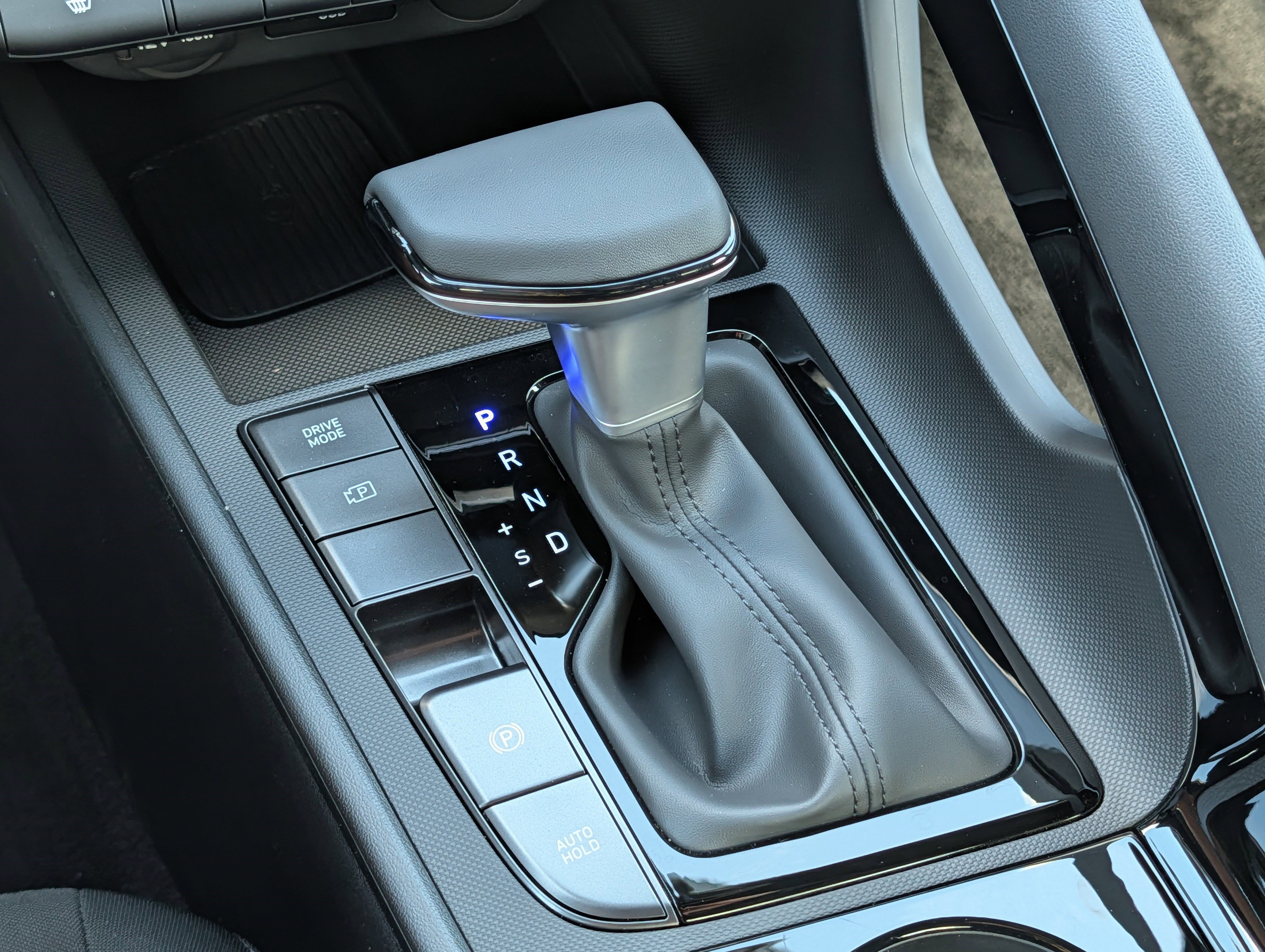 New 2026 Hyundai Elantra SEL Sport FWD image 13