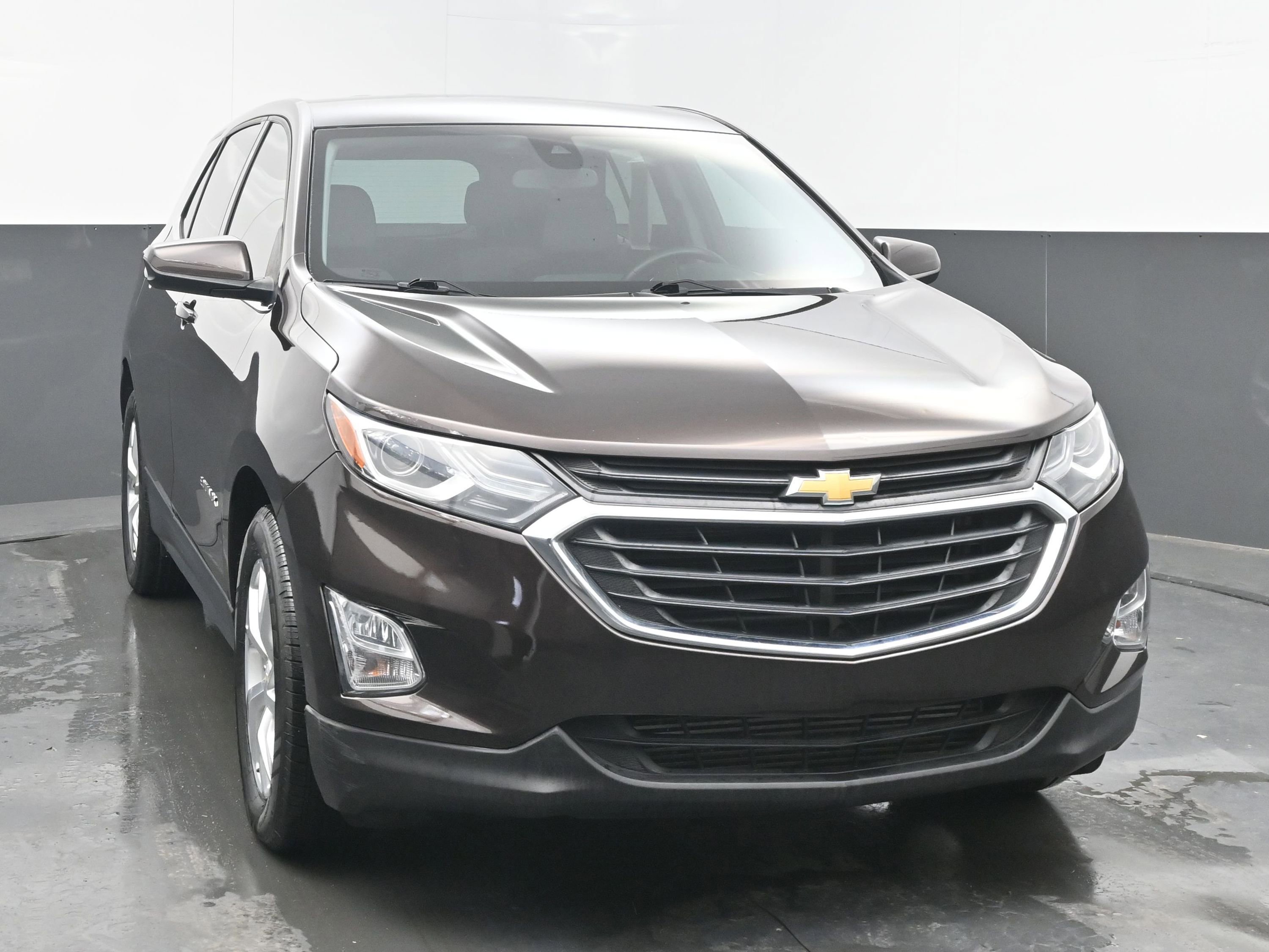 Used 2020 Chevrolet Equinox LT image 2