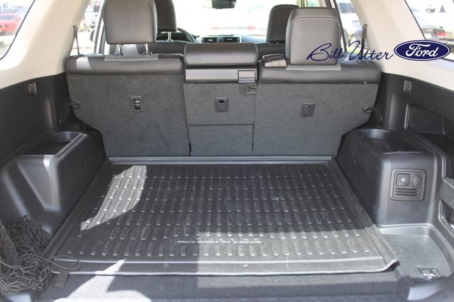Used 2021 Toyota 4Runner SR5 Premium w/ Moonroof Package RWD image 10