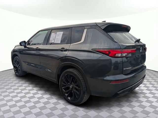 Used 2024 Mitsubishi Outlander SE image 5