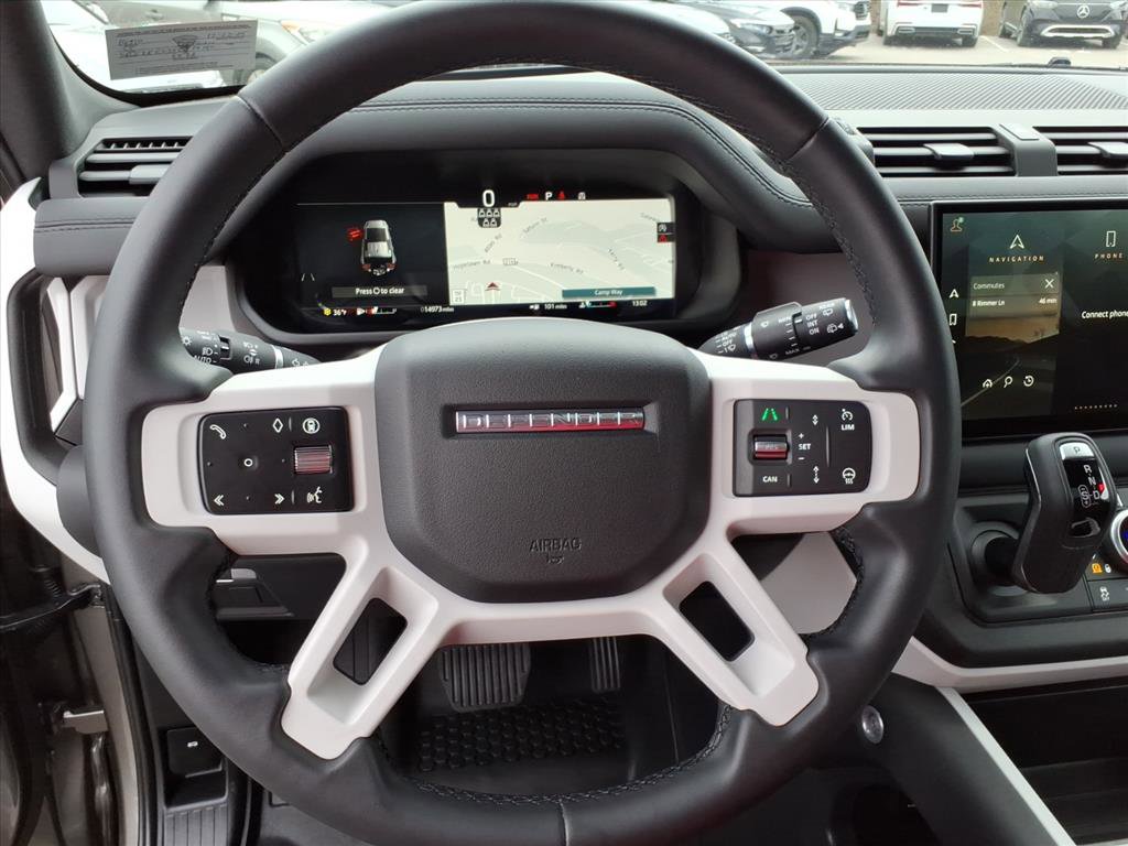 Certified 2025 Land Rover Defender 110 X-Dynamic SE image 15