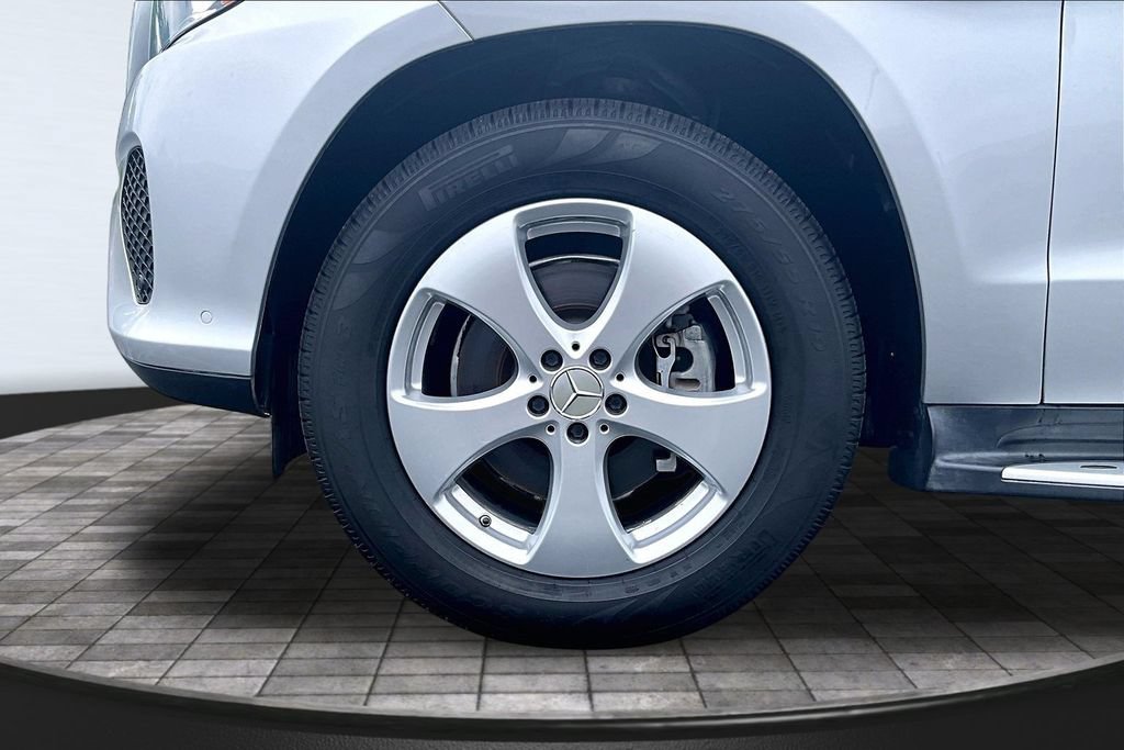 Used 2017 Mercedes-Benz GLS 450 4MATIC image 9
