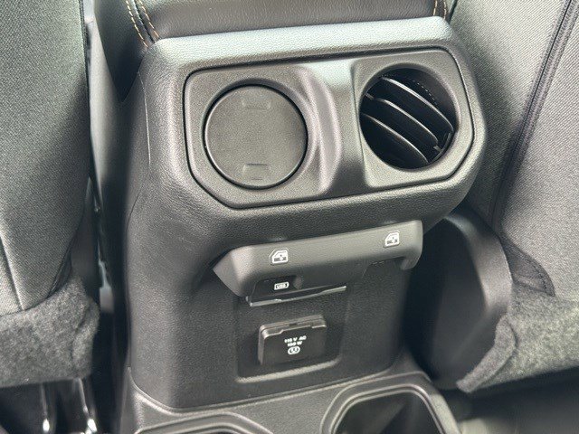 New 2025 Jeep Wrangler Sahara image 30
