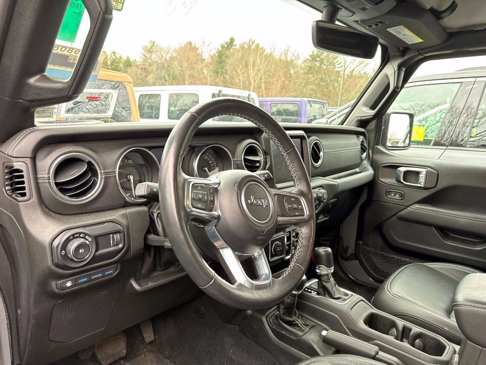 Used 2023 Jeep Wrangler Unlimited Sahara w/ Cold Weather Group image 5