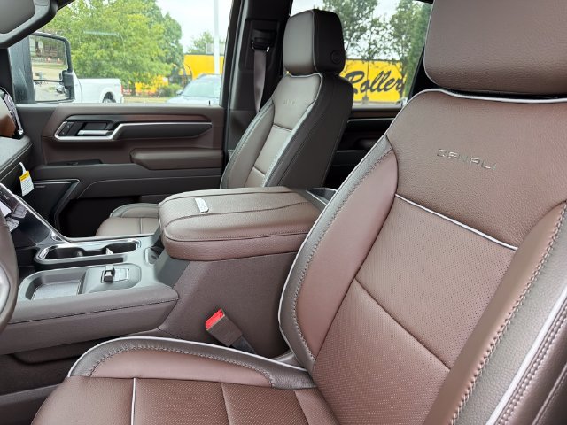 New 2026 GMC Sierra 3500 Denali w/ Denali Reserve Package AWD/4WD image 19