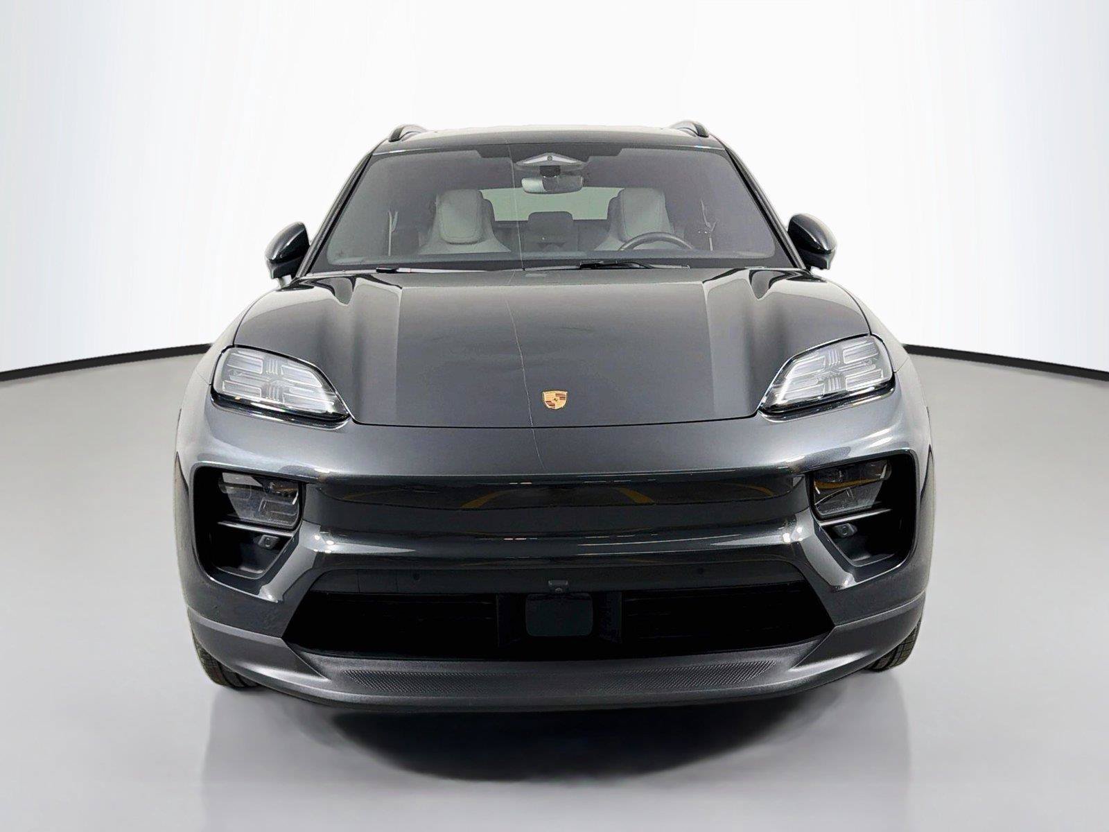 Certified 2026 Porsche Macan Electric RWD image 10