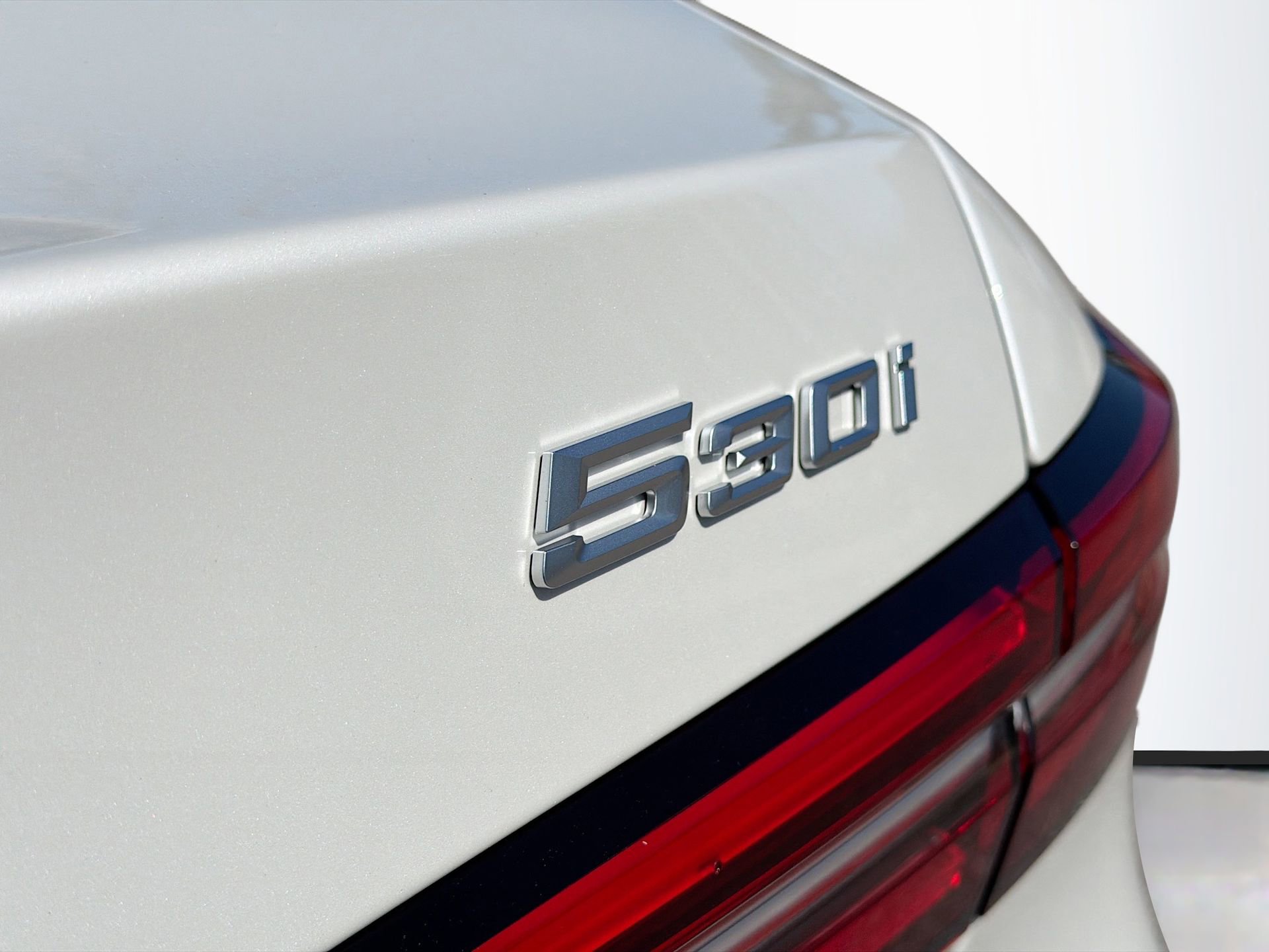 Used 2026 BMW 530i w/ Premium Package image 12