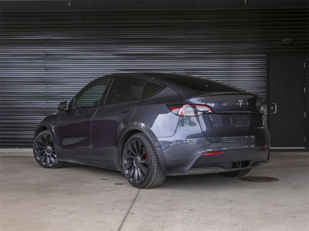 Used 2022 Tesla Model Y Performance image 3