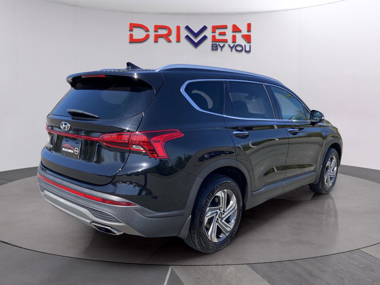 Used 2023 Hyundai Santa Fe SEL w/ Winter Weather Package image 6