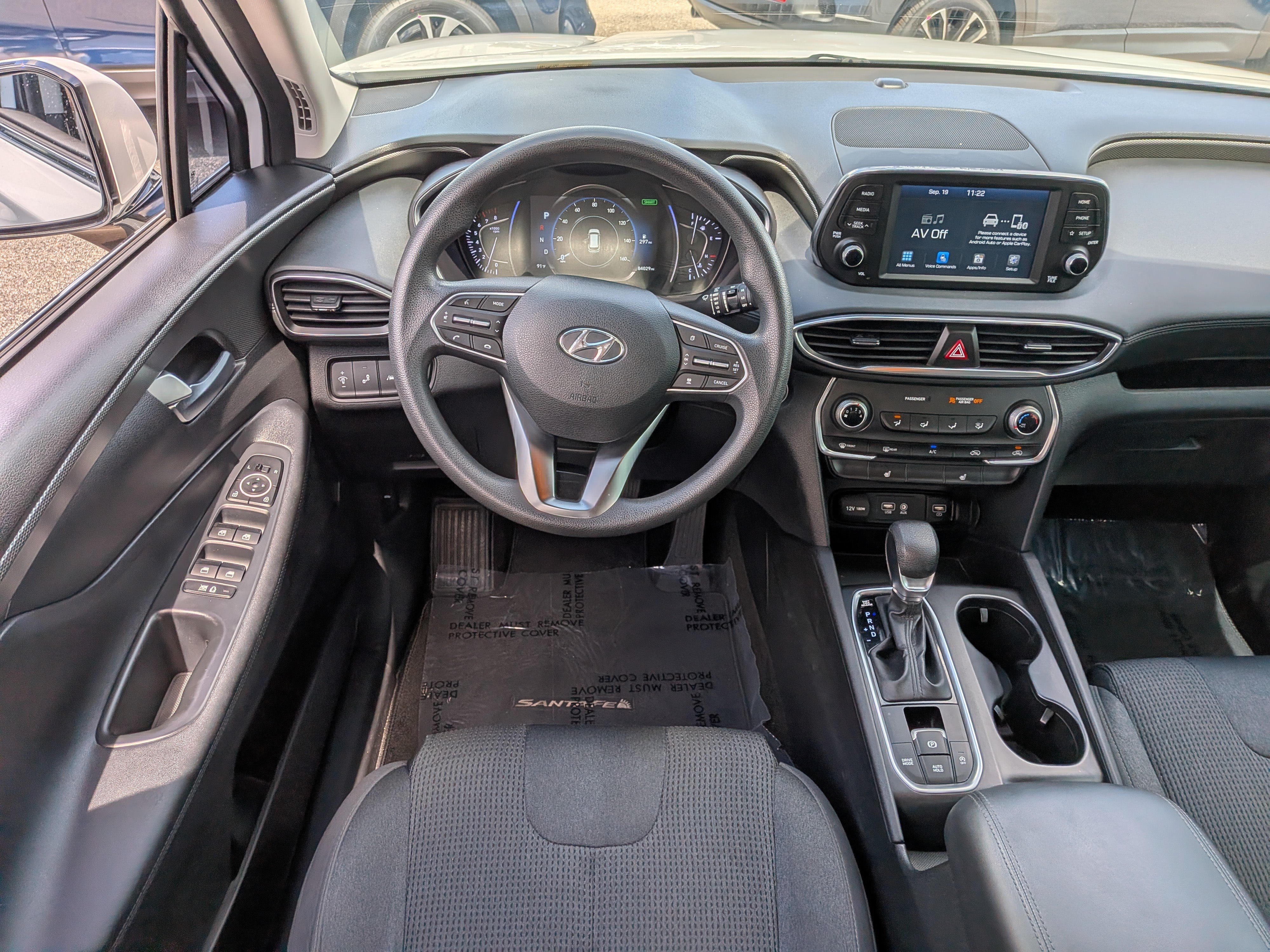 Used 2019 Hyundai Santa Fe SEL FWD image 17