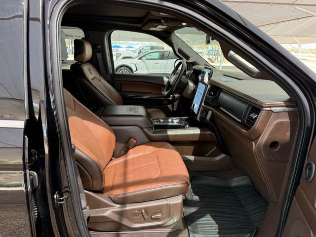 Used 2023 Ford Expedition King Ranch image 11