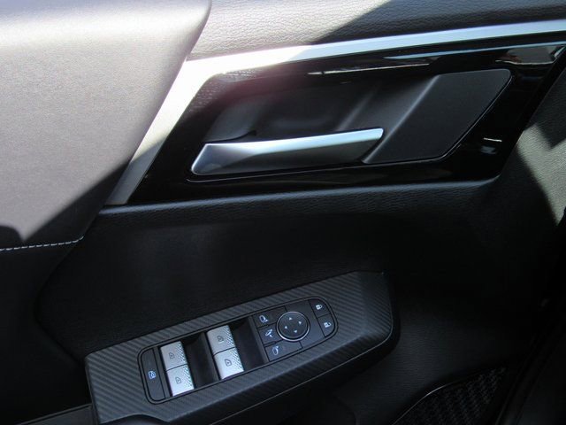 New 2025 Mitsubishi Outlander SE image 12