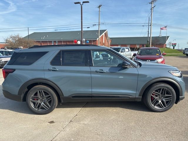 New 2026 Ford Explorer ST w/ Sun And Sound Package image 10