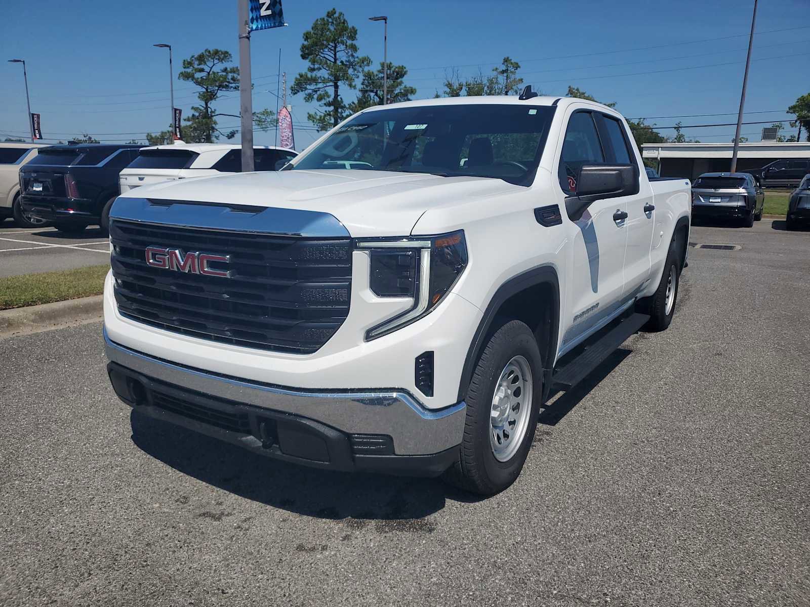 New 2025 GMC Sierra 1500 Pro w/ Trailering Package