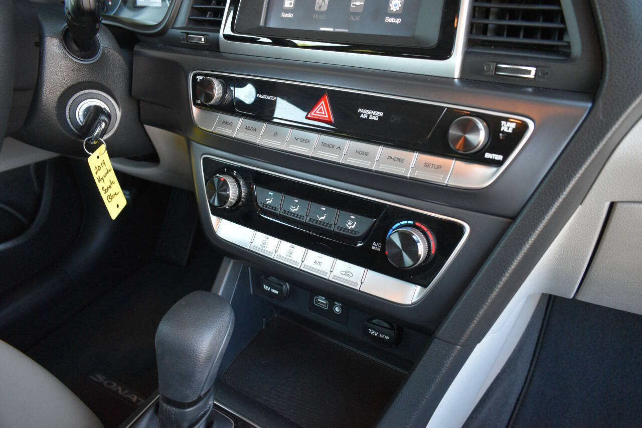 Used 2019 Hyundai Sonata ECO FWD image 23