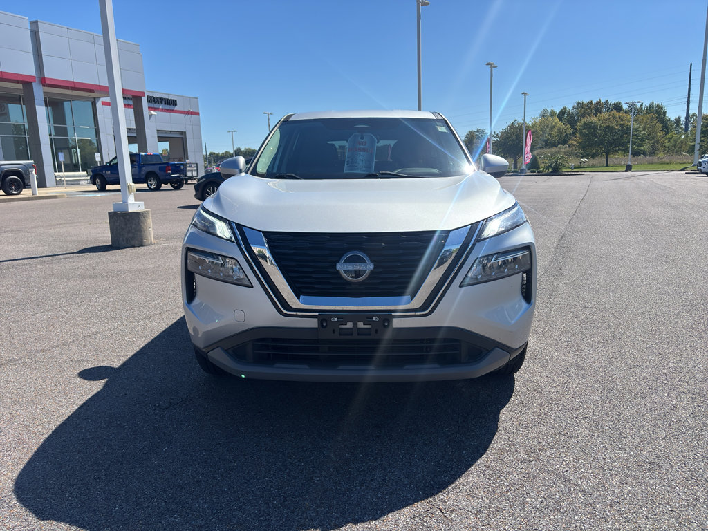 Used 2023 Nissan Rogue SV image 8