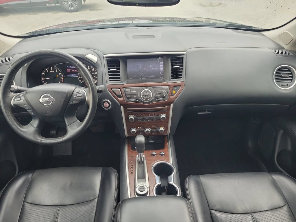 Used 2019 Nissan Pathfinder Platinum w/ Cargo Package AWD/4WD image 18