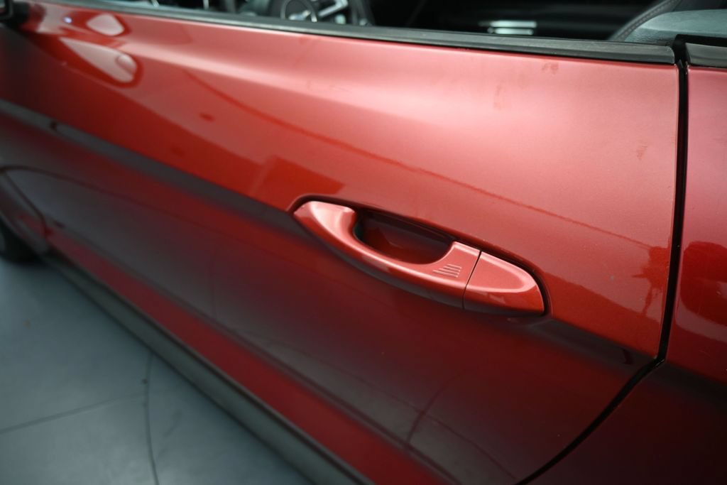 Used 2016 Ford Mustang GT Premium RWD image 35
