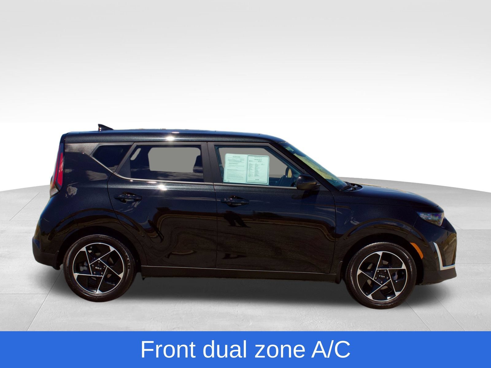 Used 2025 Kia Soul EX FWD image 5